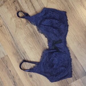 VICTORIA'S SECRET Blue Purple Lace Underwire Bra - 34DD